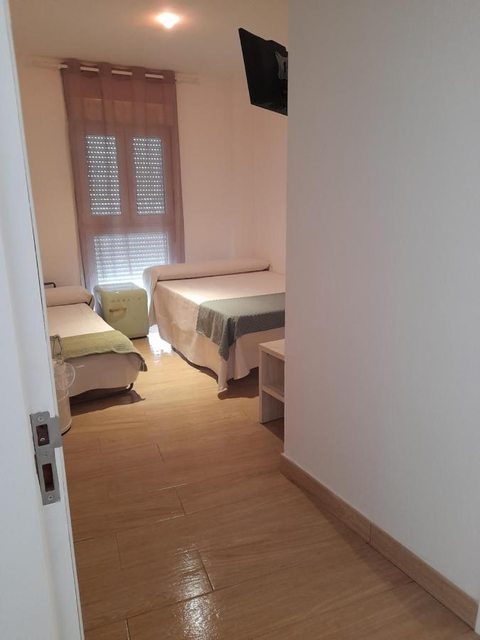 Hostal Casandra - Antiguo Hostal Los Valencianos Конил-де-ла-Фронтера Стая снимка