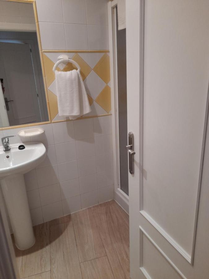 Hostal Casandra - Antiguo Hostal Los Valencianos Конил-де-ла-Фронтера Стая снимка
