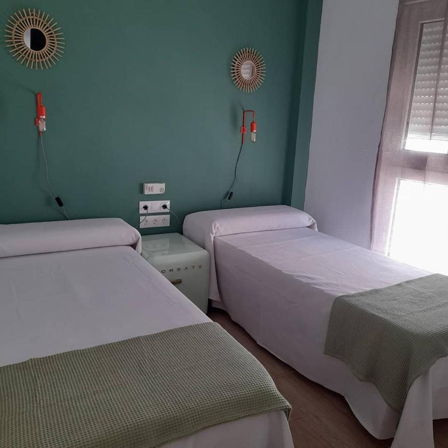 Hostal Casandra - Antiguo Hostal Los Valencianos Конил-де-ла-Фронтера Екстериор снимка