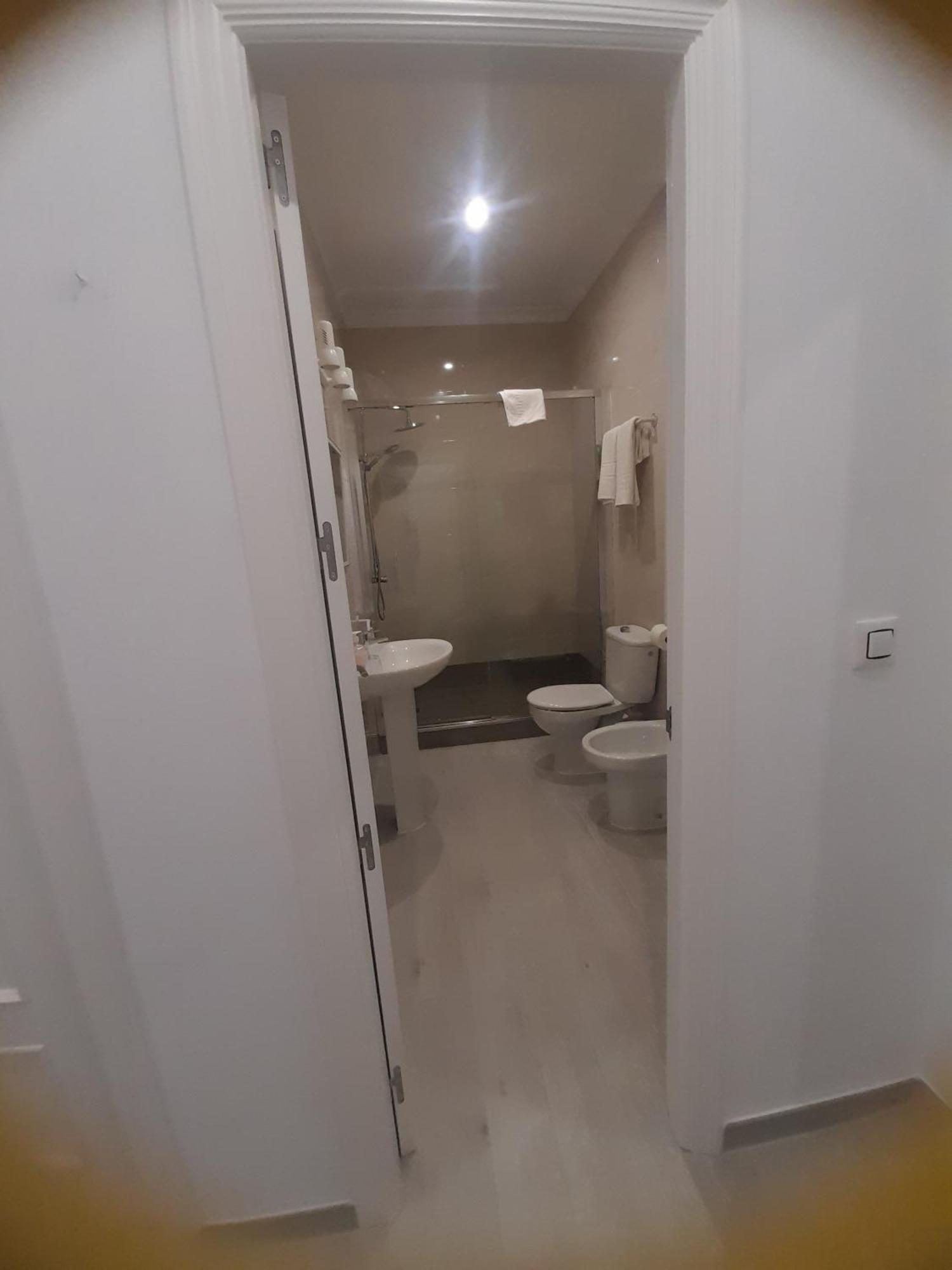Hostal Casandra - Antiguo Hostal Los Valencianos Конил-де-ла-Фронтера Екстериор снимка