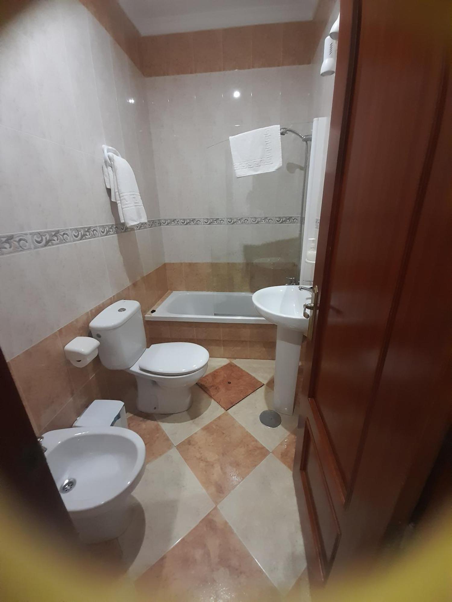 Hostal Casandra - Antiguo Hostal Los Valencianos Конил-де-ла-Фронтера Екстериор снимка